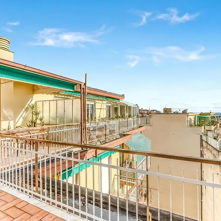 아파트 Penthouse Vista Mare E Monti Centro - Happy 산레모